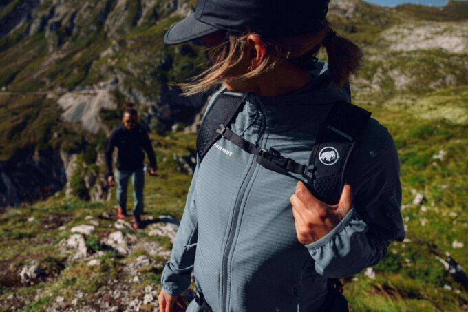 Madris Light ML Hooded Jacket Women