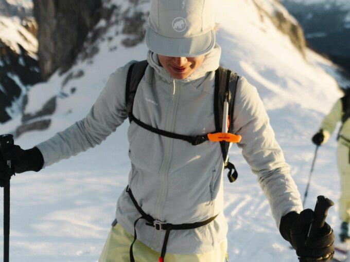 Rime Light IN Hybrid Hooded Jacket Women Rime Light IN Hybrid Hooded Jacket Women